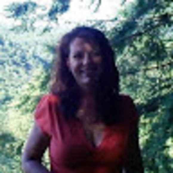 Meet your Posher, Kim - Picture 1 of 1